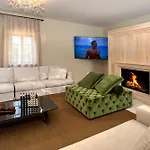 Willa Don Giordano Excelsior - Luxe Tuscan Palace Ferenci