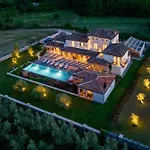 Don Giordano Excelsior - Luxe Tuscan Palace * Ferenci