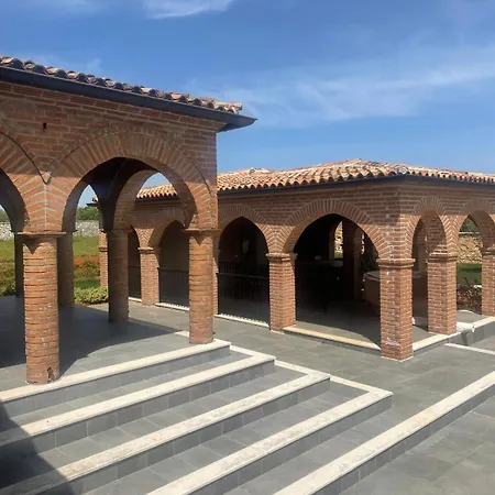 Don Giordano Villa Ferenci