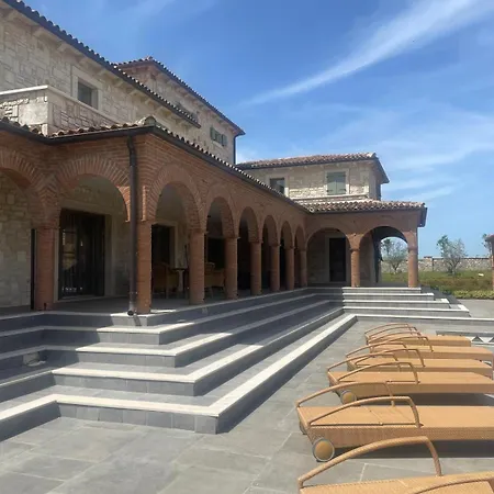 Villa Don Giordano Ferenci