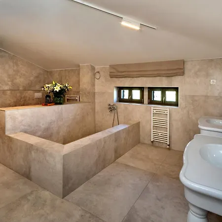 Villa Don Giordano - Managed By Excelsior Villas Ferenci