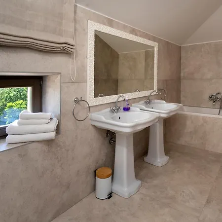 Villa Don Giordano - Managed By Excelsior Villas * Ferenci
